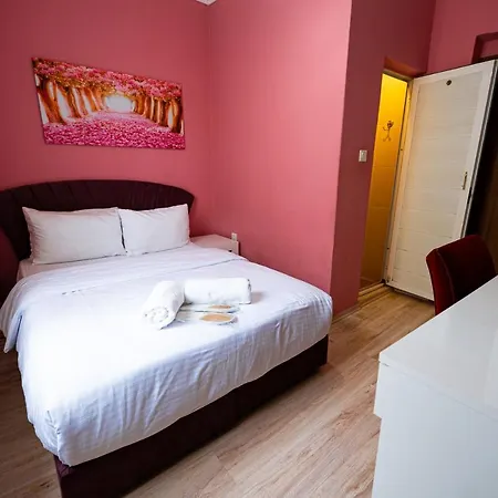 Hotell Evin 2*