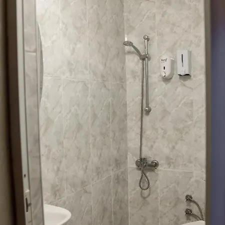 Evin Отель 2*