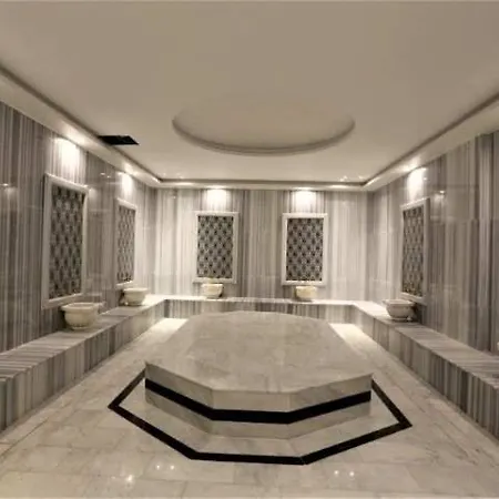 Hotel Mister & 4*