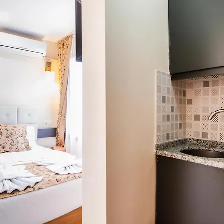 Apartment Camelot