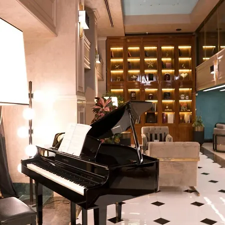 מלון Beethoven Premium 4*
