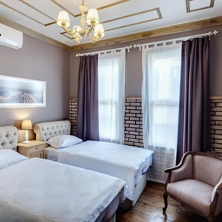 Loka Hotel 3*