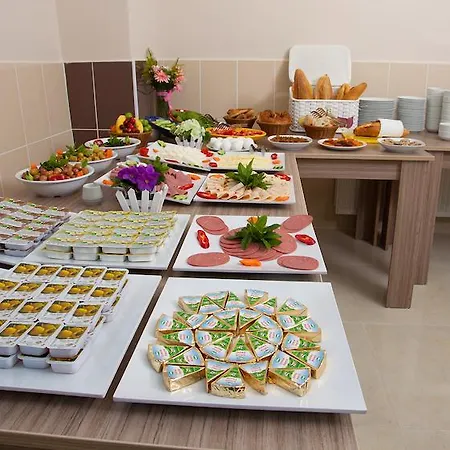 Birlik Aparthotel 3*