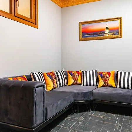 Apartment Ottoman Design