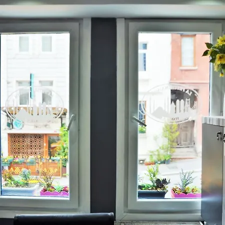 Hotell La Petite Maison Istanbul