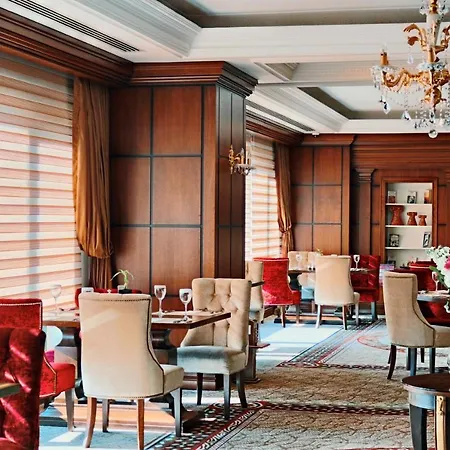 Crowne Plaza By Ihg Hotel 5*