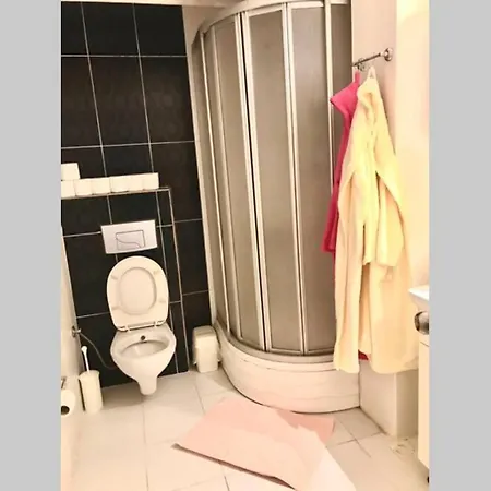 Apartment Etiler-Besiktas Luxury And Peaceful Garden Floor