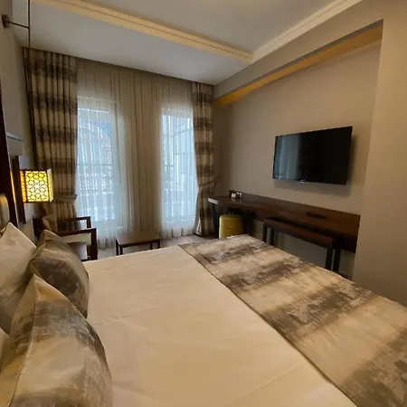 Manesol Boutique Galata 4*