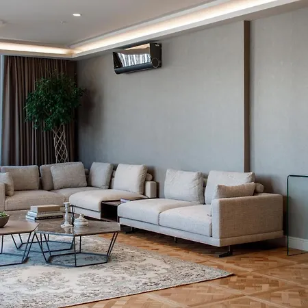 Lazzoni Стамбул