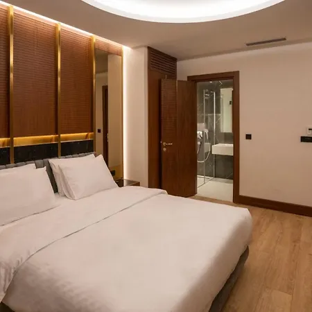 Henna Hotel