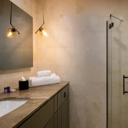 Apartment G Tower Furnished *