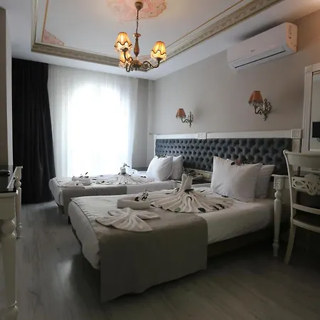 Albatros Premier Hotel 4*