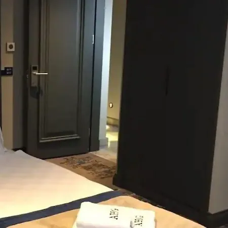 Taksim Pera Orient 4*