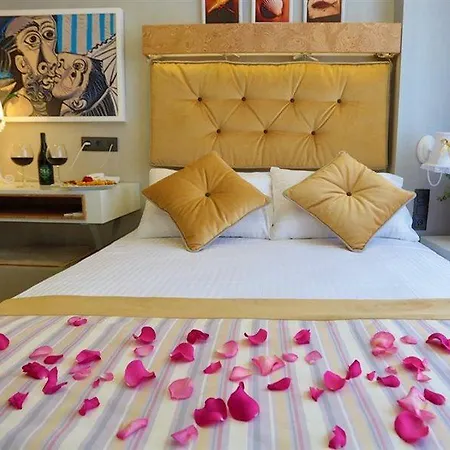 Hotel Just 3*