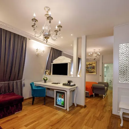 Amiral Palace Hotel&spa Hotel 4*