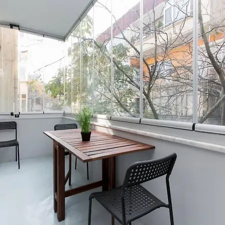 Luxurious Flat Close To Everywhere Apartment