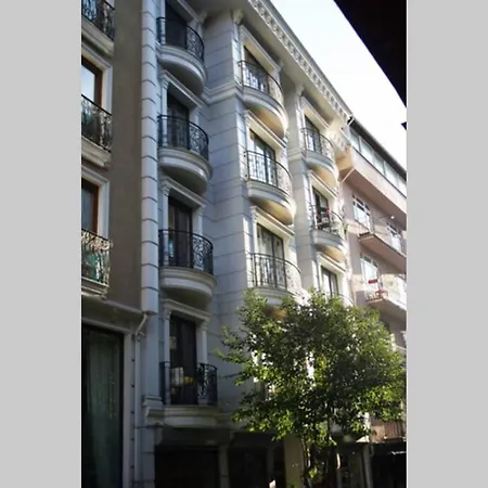 Brand New Flat Close To Everywhere דירה