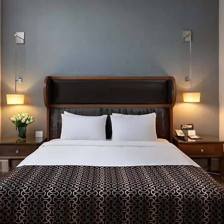 Titanic Business Kartal Hotel 5*
