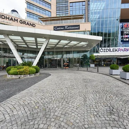 Hotel Wyndham Grand Levent & Conference Center Istanboel