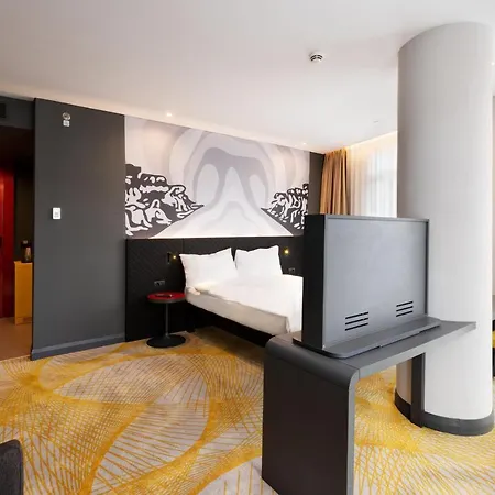 Ibis Styles Merter 5*