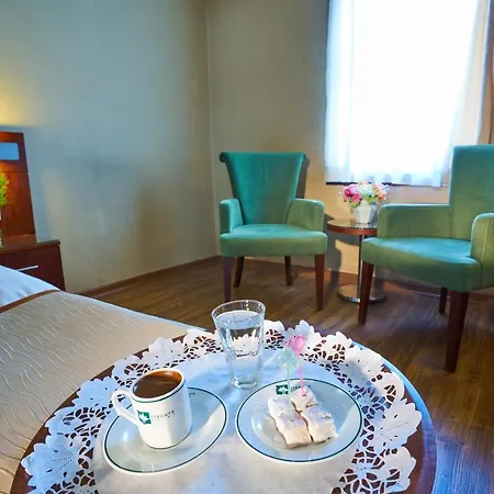 Hotel Feronya Istanbul