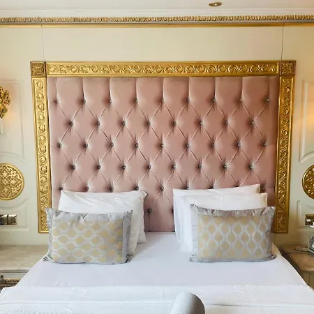 Emirhan Palace 3*
