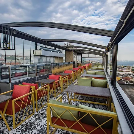 Hotel Grand Balyan & Restaurant