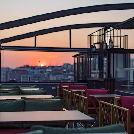 Grand Balyan & Restaurant Hotel 3*