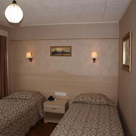 Nezih Hotel 3*