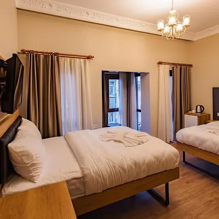 Hotel Grand Balyan & Restaurant 3*