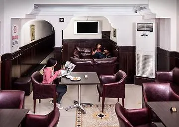 Lal Hotel 3*