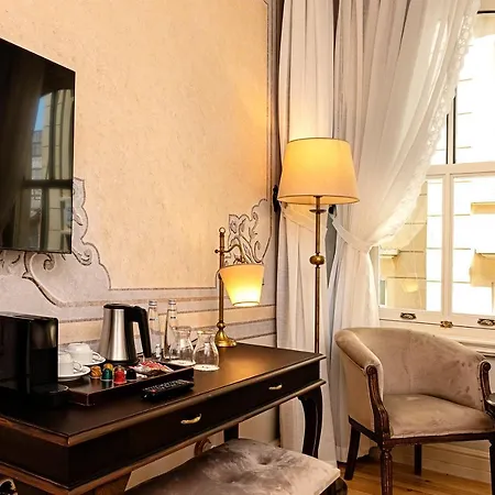 Hotel Meroddi Barnathan *