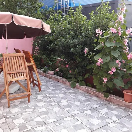 Aparthotel Golden Life *