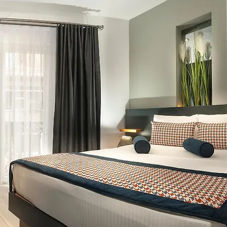 Last Hotel 2*