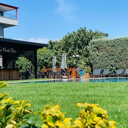 Park Hotel 3*