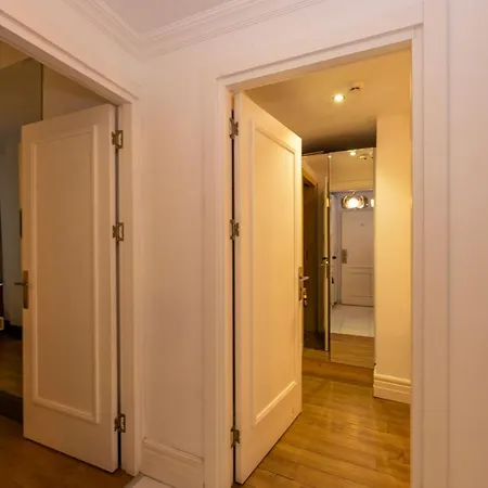 Pera Line Cihangir Otel
