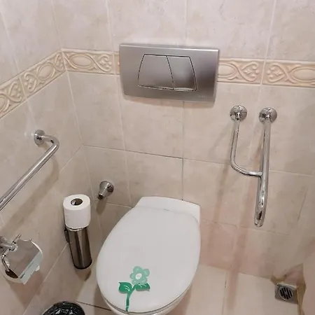 Отель Oran 4*