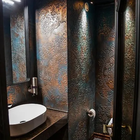Tria Istanbul-special Category 4*