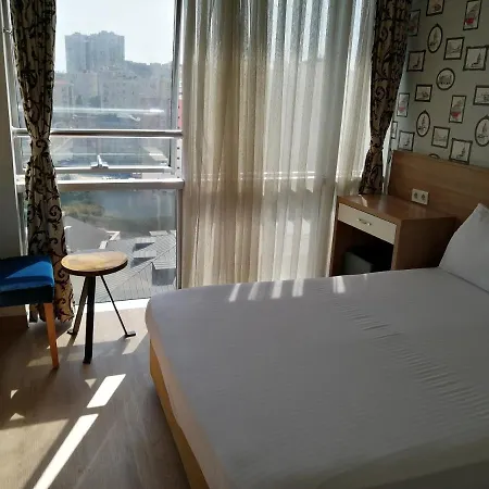 Royal Hotel