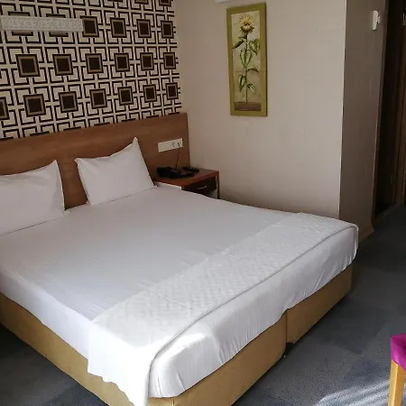 Hotel Royal 3*
