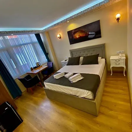 Ueskuedar Hotel
