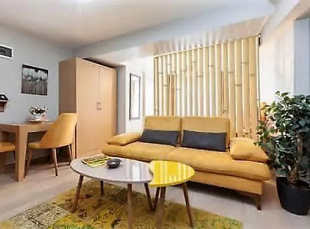 Galata World Hotel *