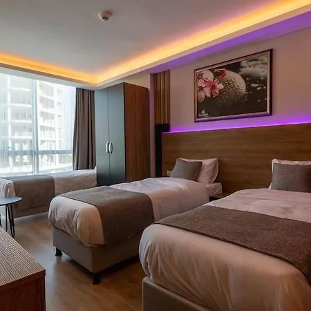 Hotel Rush