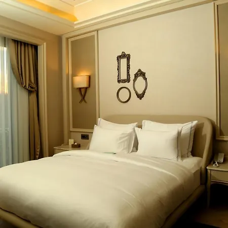Lazzoni 5*