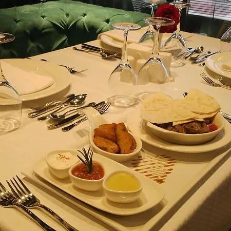Hotel Atasehir Palace & Conference 4*