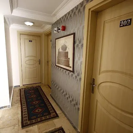 California Hotel