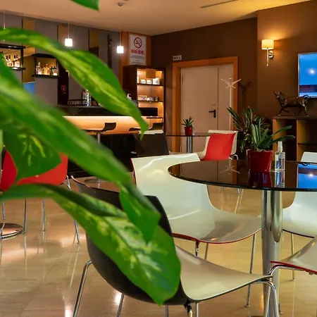 Midtown 4*