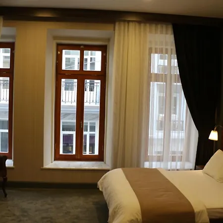 Hotel Karakoey 2*