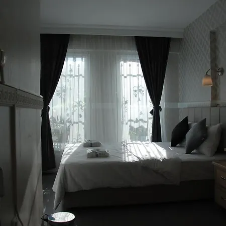 Antik Sofia 3*