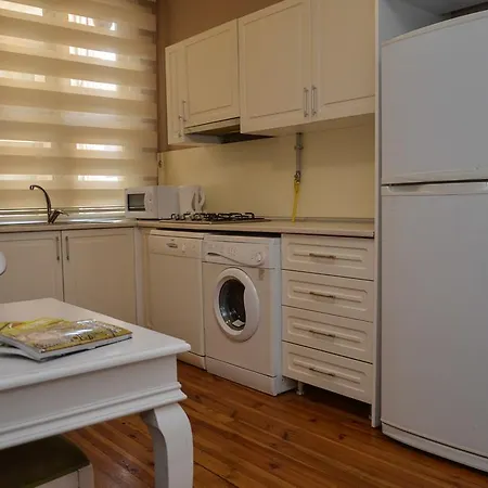 Omer Hayyam Suites Hotel de apartamente